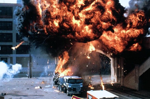 Вооружен и опасен (1986) - фото 7