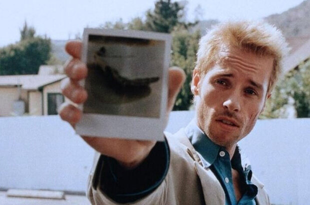 Memento (2000) - photo 1