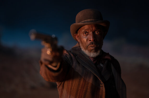Surrounded (2023) - photo 2