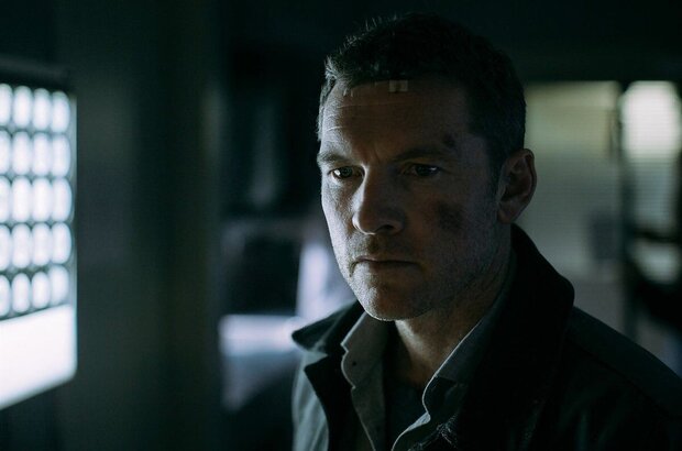 Fractured (2019) - photo 2