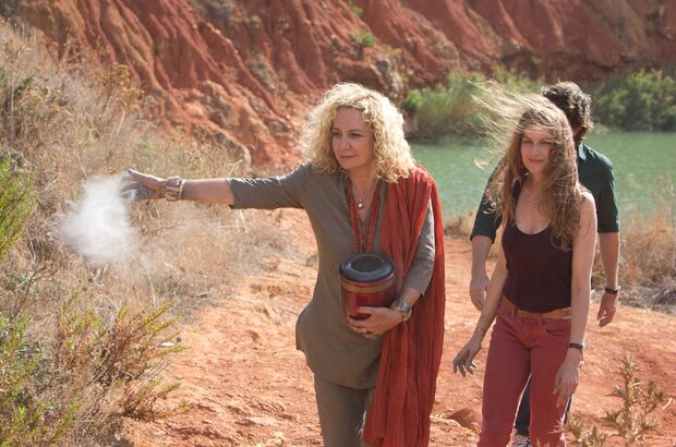 A Woman as a Friend (2014) - photo 9