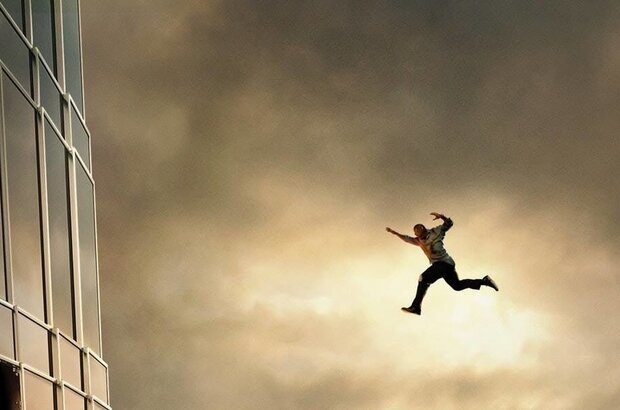 Skyscraper (2018) - photo 3
