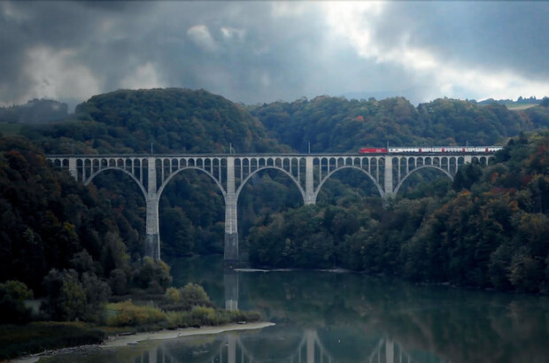 Beyond the Bridge (2015) - photo 3
