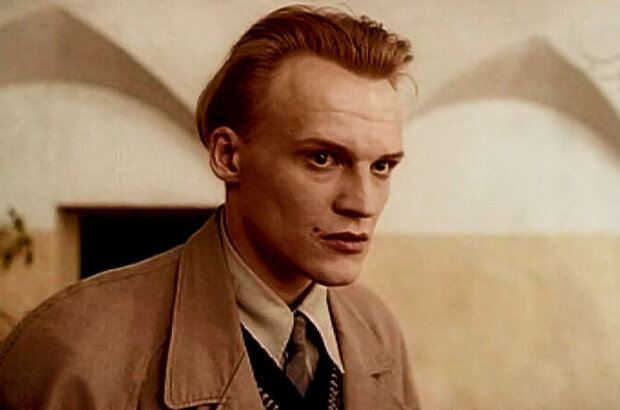 Hammer and Sickle (1994) - photo 7