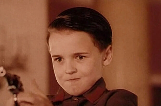 Hammer and Sickle (1994) - photo 6