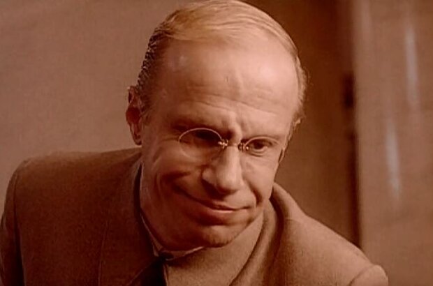 Hammer and Sickle (1994) - photo 8