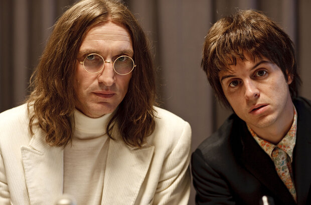 Lennon Naked (2010) - photo 2