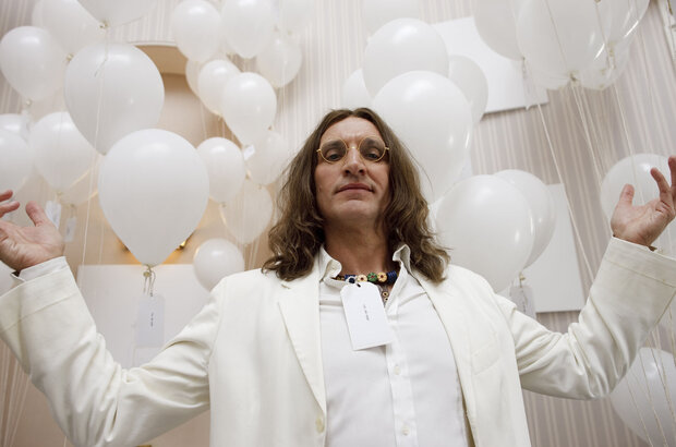 Lennon Naked (2010) - photo 3