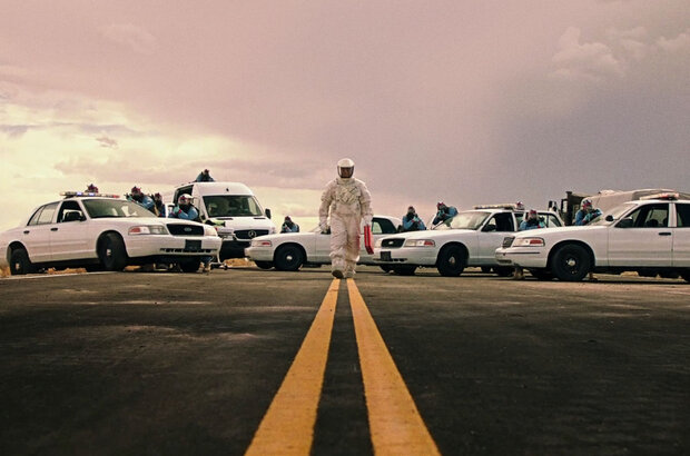 The Signal (2014) - photo 12