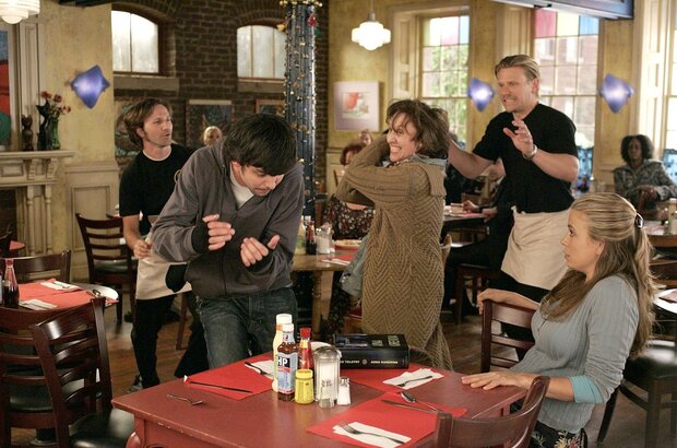 Caffeine (2006) - photo 8
