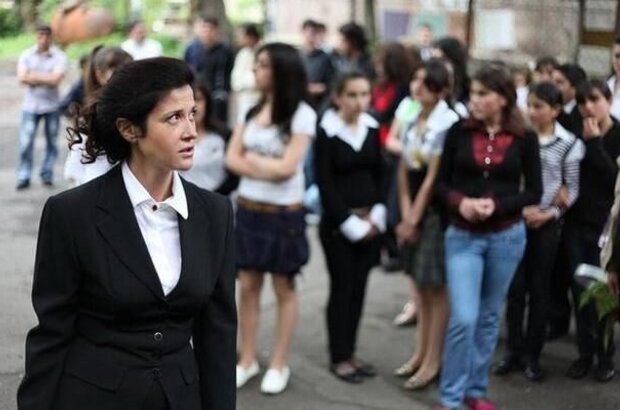 I am going to change my name (2012) - photo 2