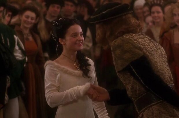 Snow White: A Tale of Terror (1997) - photo 8
