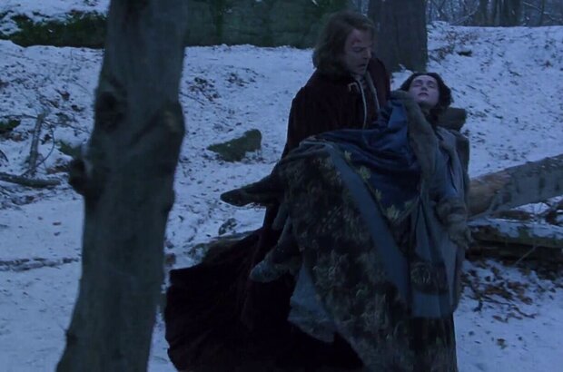 Snow White: A Tale of Terror (1997) - photo 3