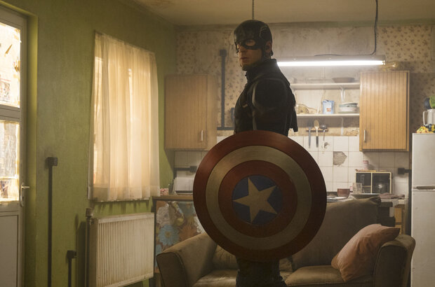 Captain America: Civil War (2016) - photo 11