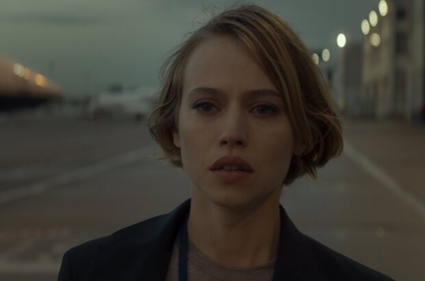 Black Box (2021) - photo 7