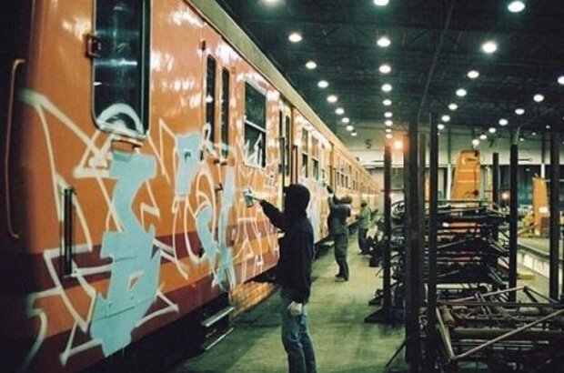 Wholetrain (2006) - photo 6