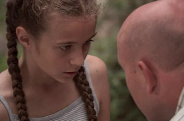 Chuzhoy v dome (2010) - photo 7