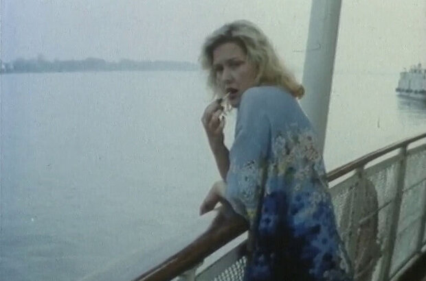 Is it ok to sleep with someone else's wife?! (1992) - photo 9