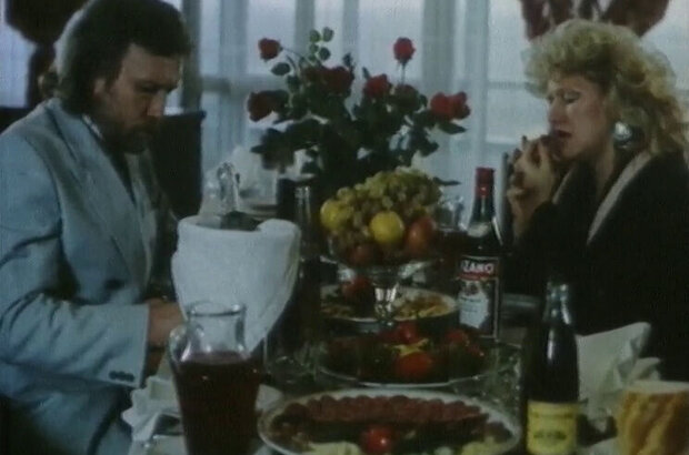 Is it ok to sleep with someone else's wife?! (1992) - photo 1