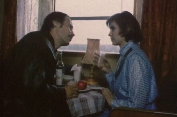 Is it ok to sleep with someone else's wife?! (1992) - photo 3