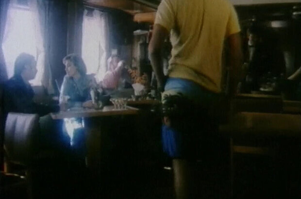 Is it ok to sleep with someone else's wife?! (1992) - photo 10