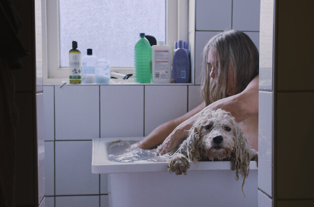 This is not who I am (2021) - photo 3