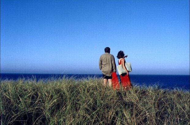 Under the Sand (2000) - photo 6