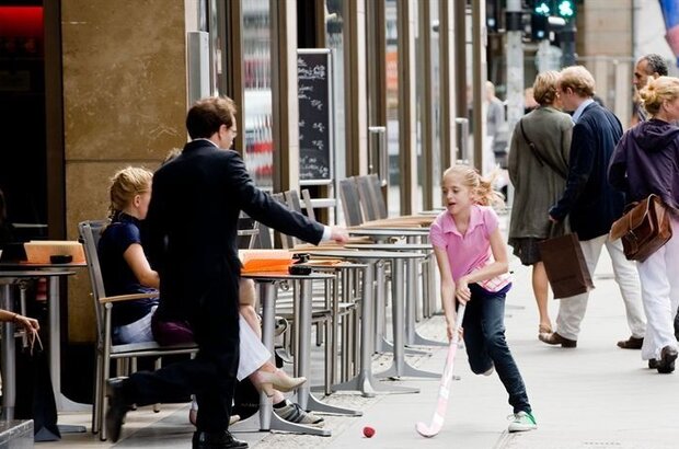 Hanni & Nanni (2010) - photo 4