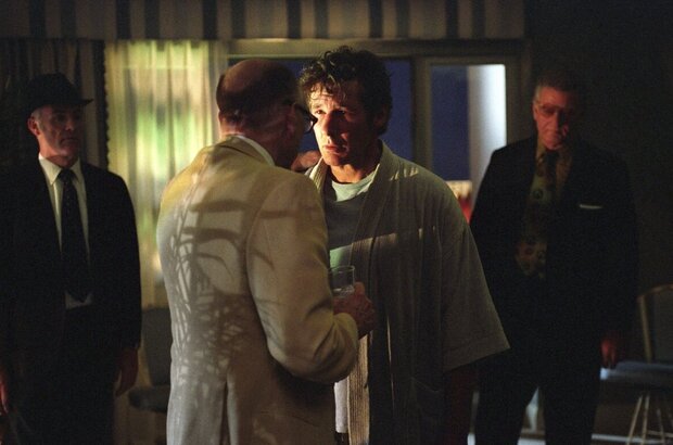 The Hoax (2006) - photo 33
