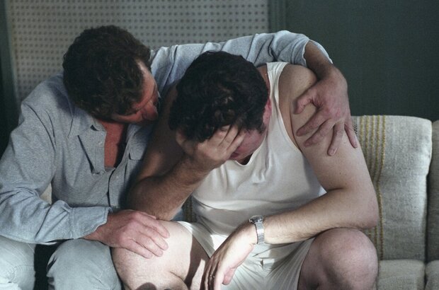 The Hoax (2006) - photo 40