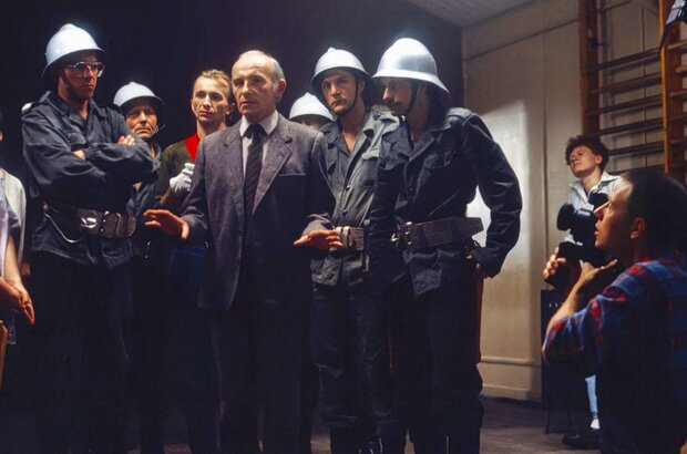 The Last Schoolbell (1989) - photo 4