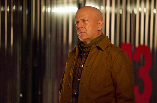 Fortress (2021) - photo 10
