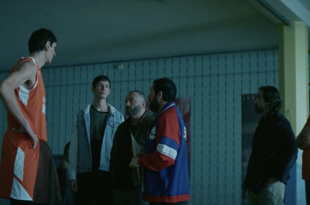 Hustle (2022) - photo 16