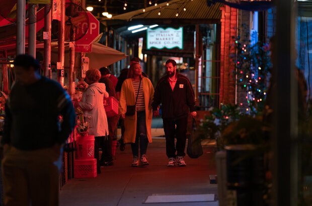Hustle (2022) - photo 1