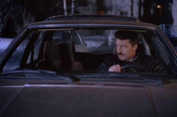 Four Sheets of Plywood or Two Murders in the Bar (1992) - photo 4