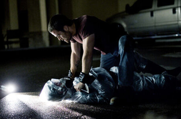 Carriers (2009) - photo 2