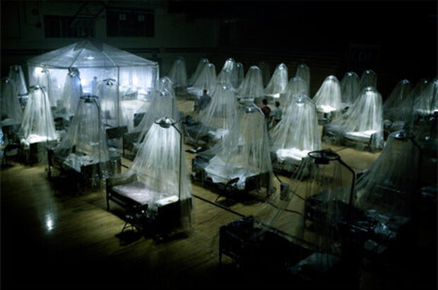 Carriers (2009) - photo 6