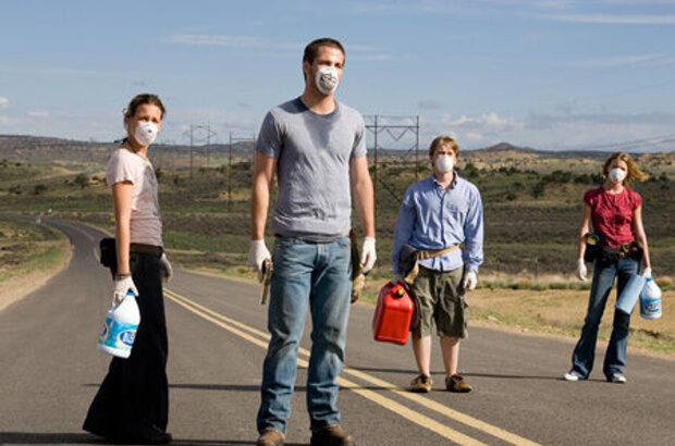 Carriers (2009) - photo 1