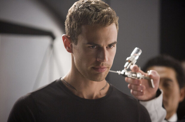 Insurgent (2015) - photo 7