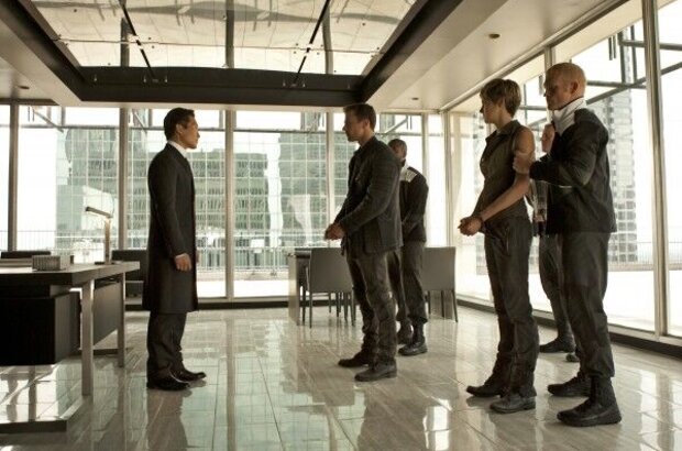 Insurgent (2015) - photo 3