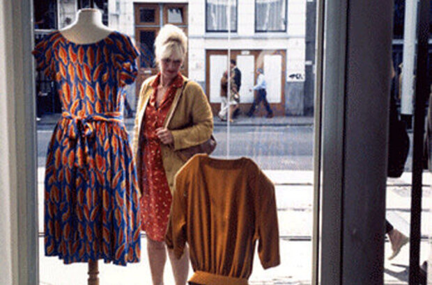 The Dress (1996) - photo 1