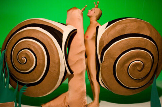 Green Porno (2008) - photo 1