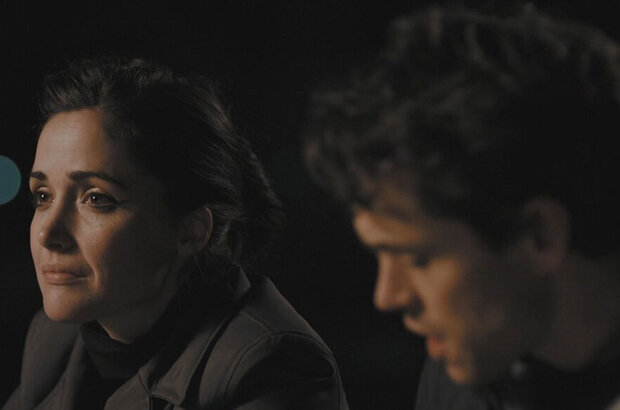Adam (2009) - photo 8