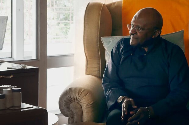 Mission: Joy - Finding Happiness in Troubled Times (2021) - photo 8