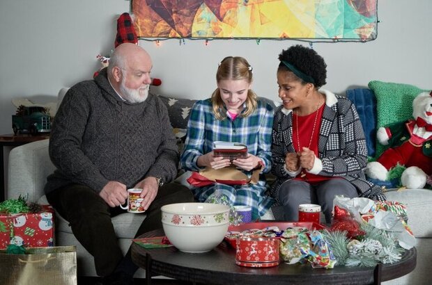 A Christmas Cookie Catastrophe (2022) - photo 7