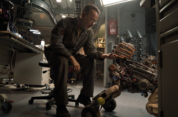 Finch (2021) - photo 3