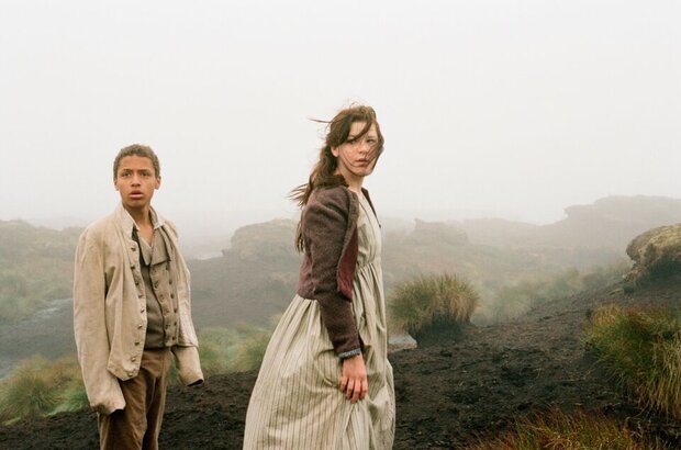 Wuthering Heights (2011) - photo 8