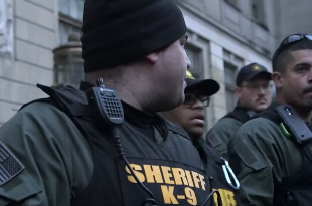 Baltimore Rising (2017) - photo 2