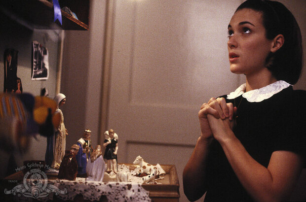 Mermaids (1990) - photo 2