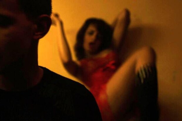 Clip (2012) - photo 4